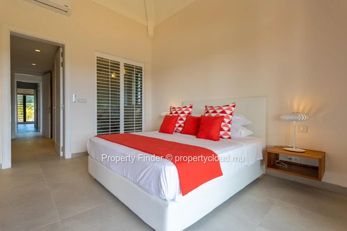 Exceptional Waterfront Villa in Mauritius' Premier Residential Marina