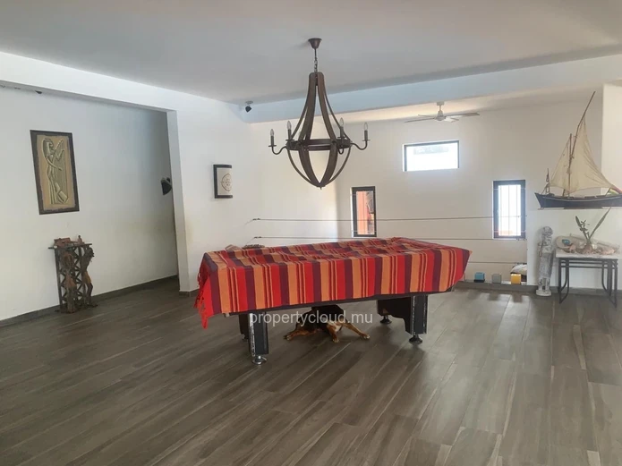 Sérénité et vie paisible à Calodyne : Villa 4 chambres à vendre. 