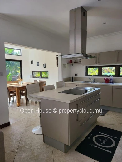 Villa de 3 chambres avec piscine à vendre à Pointe aux Piments