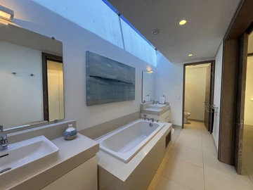 3 Bedroom Townhouse, Duplex
