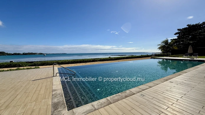 Luxueux Penthouse en Bord de Mer, Péreybère.