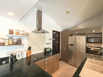 4 Bedroom Villa