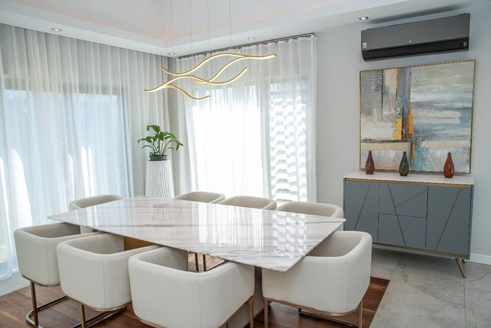 Propriété hors du commun en location meublée disponible en Morcellement sécurisé à Cascavelle. 4 chambres en-suite ma...