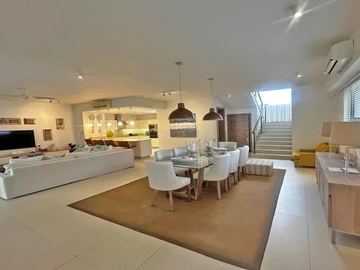3 Bedroom Townhouse, Duplex