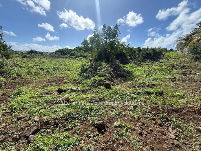 FOR SSALE | Residential Land of Approximately 85 Perches – Grand Baie / Pereybere