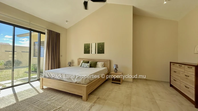 Villa de 4 chambres neuve avec piscine à Tamarin - Prête à emménager