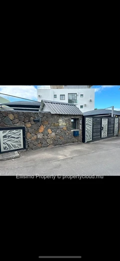 FOR RENT | Coastal View – Pereybere