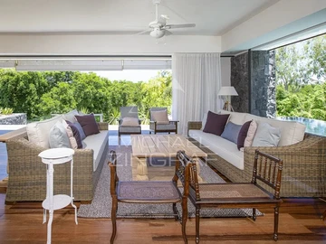 5 Bedroom Villa