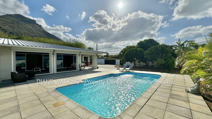 A louer - Maison familiale avec piscine et jardin à Tamarin