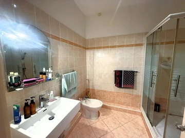 4 Bedroom Apartment