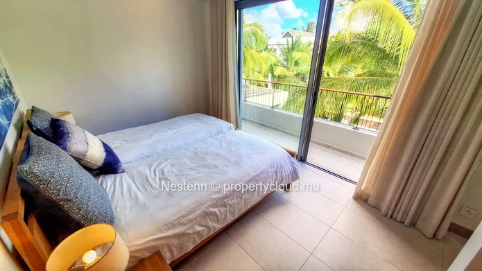 2-bed penthouse in a prestigious parc