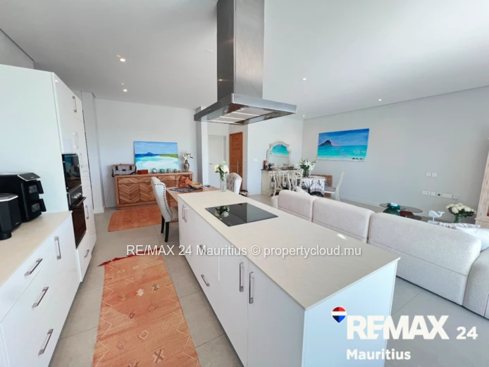 3-Bedroom Penthouse with Private Rooftop & Jacuzzi | 170m² | For Rent