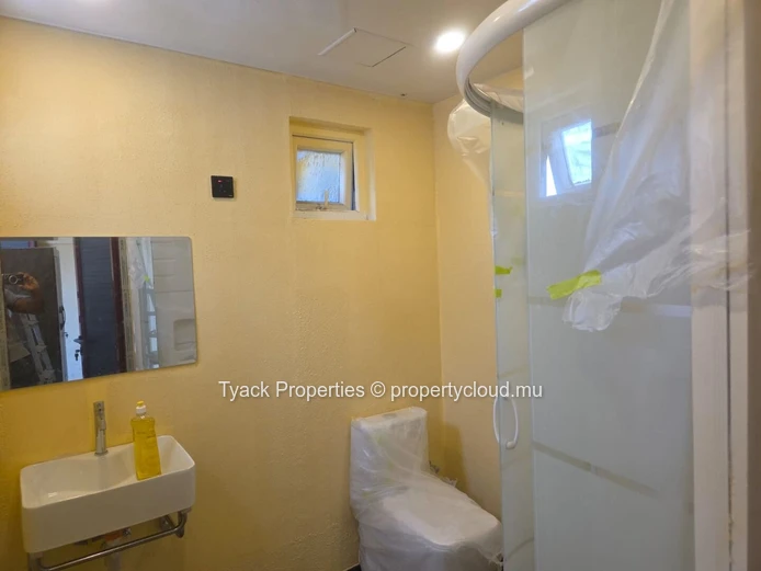 Appartements 2 chambres rénovés à pied de la plage de Pereybere
