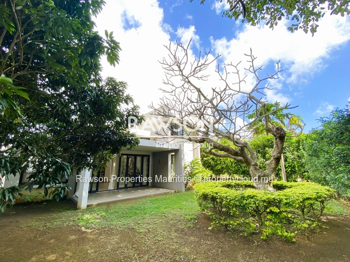 Modern Villa | 208 M² | Piton | 4 Bedrooms | Available 1St December 2026