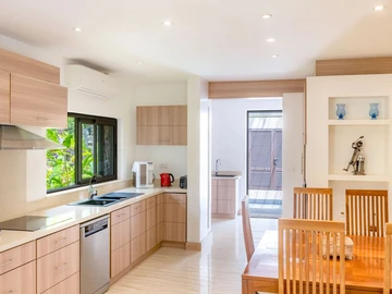 8 Bedroom Villa