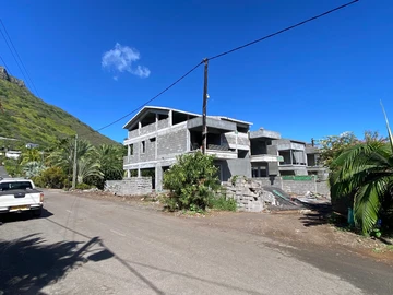 3 Bedroom Townhouse, Duplex
