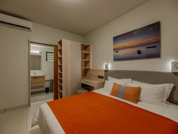 2 Bedroom Apartment