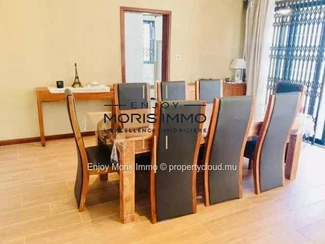 Long-term Rental Villa in Mon Choisy - 5 Minutes Walk from the Beach