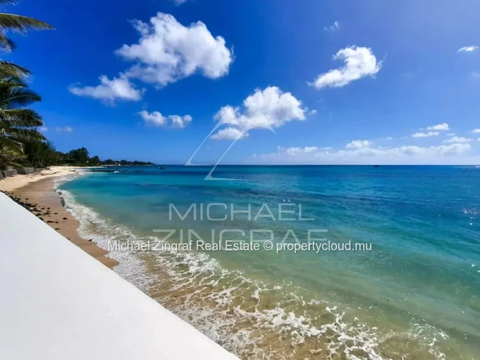 Mauritius – Exceptional 4-Bedroom Beachfront Villa with Panoramic Ocean Views in Pointe aux Canonniers
