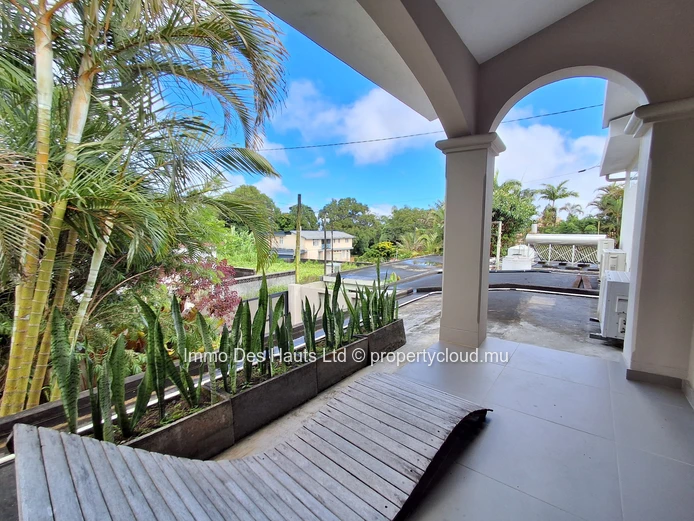 Duplex de 3 chambres en vente floreal 
