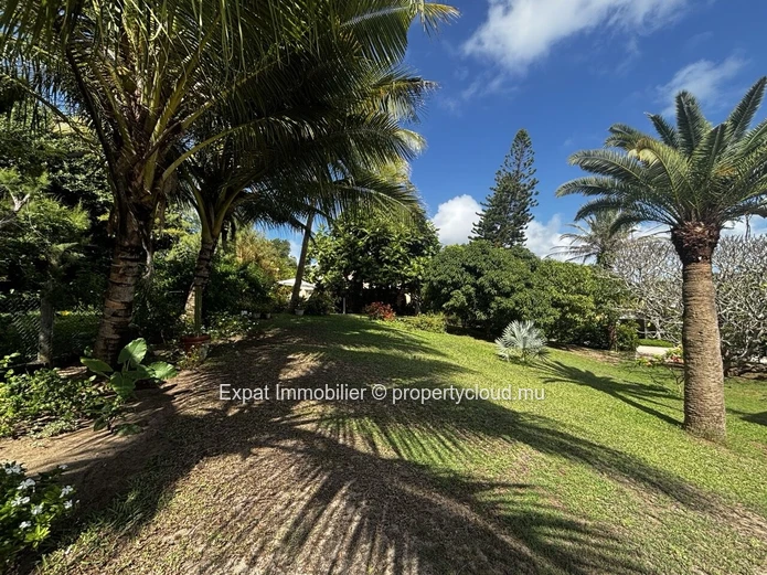 Villa En Front De Mer Avec Accès Direct À La Plage – Péreybère