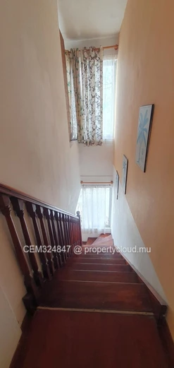 Duplex for Sale, Sodnac 