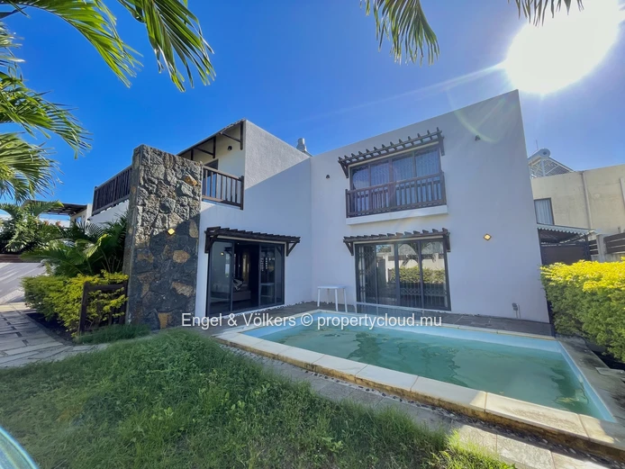 Elegant Villa in the Heart of the North - Sole