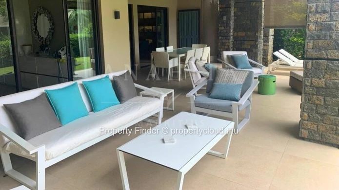 3-Bedroom Apartment with Lagoon & Golf Views