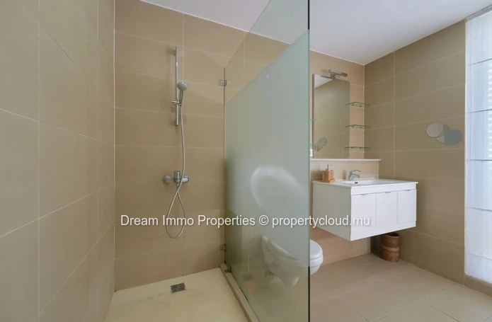 Superbe Penthouse De 3 Ch Avec Vue Mer A 2 Pas Du Lagon Et Du Golf De Mont Choisy - Ile Maurice