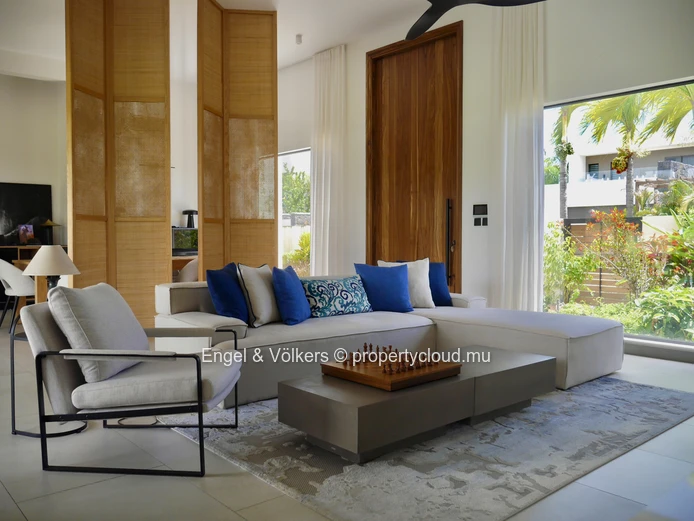 Spacious Golf Estate Villa with 4th Bedroom Expansion Possibility – Anahita, Mauritius