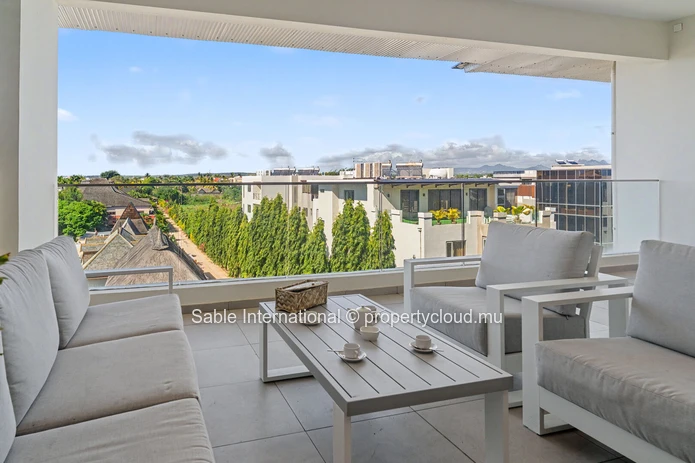 3-Bedroom Penthouse with Private Pool for Rent in Péreybère