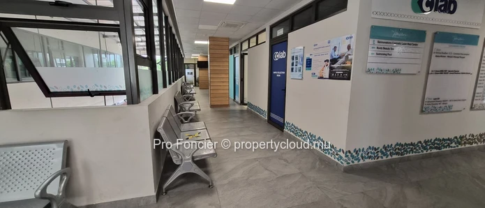 Commercial Space for rent in Quatre Bornes – Prime Location