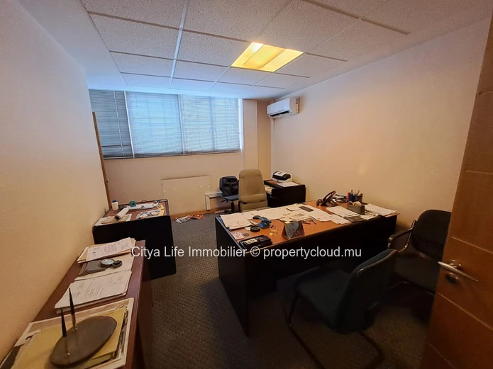 Bureau de 377 m²