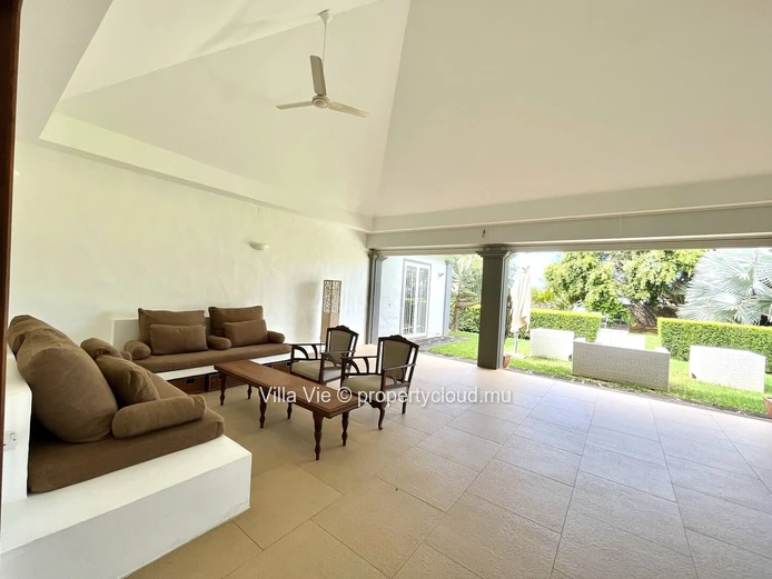 Foret Daruty - Charming 4-bedroom villa with swimming pool and spacious garden