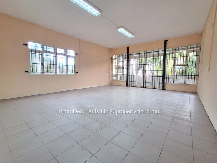 Commercial Space for rent Quatre Bornes