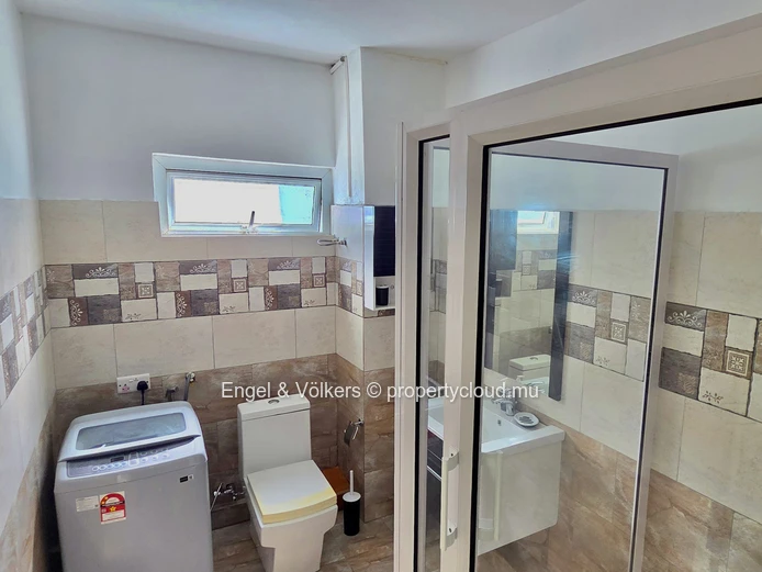 Comfortable 3-Bedroom Triplex for Long-Term Rent in the Heart of Grand Baie