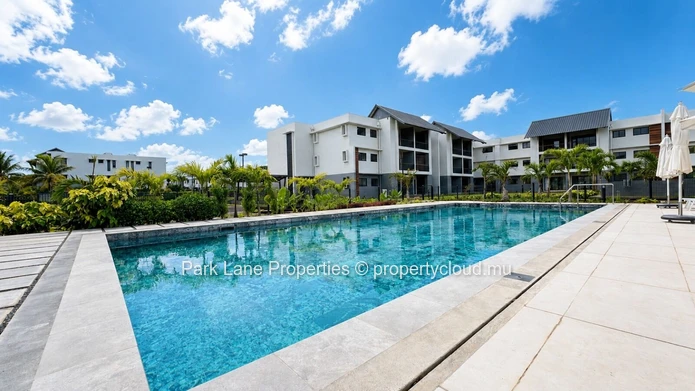 New 2-bedroom ground-floor apartment with communal pool in Beau Plan