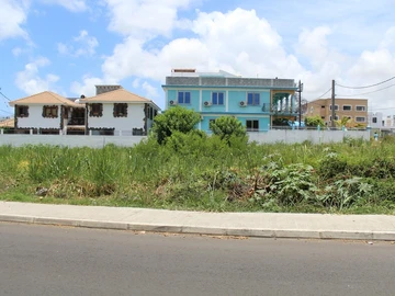 Commercial Land