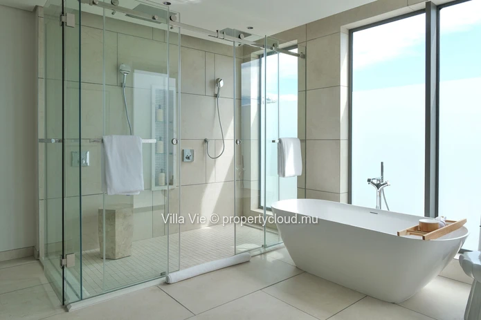 Pointe de Flacq - Upscale 6-bedroom villa