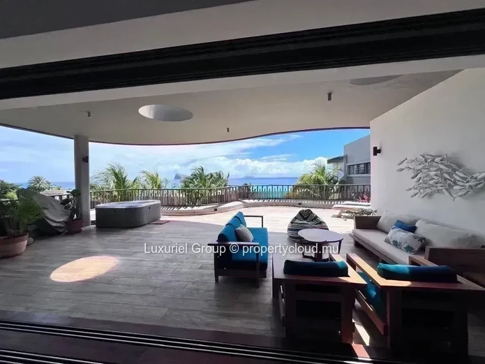 Splendid Penthouse With View Of Coin De Mire