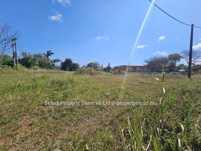Prime Freehold Land for Sale in Moka