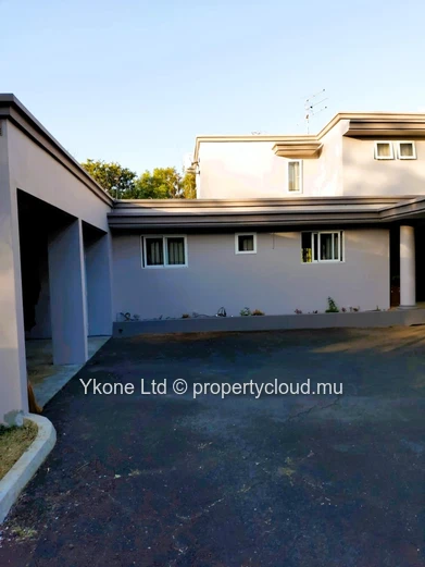 Villa For Sale In Arsenal