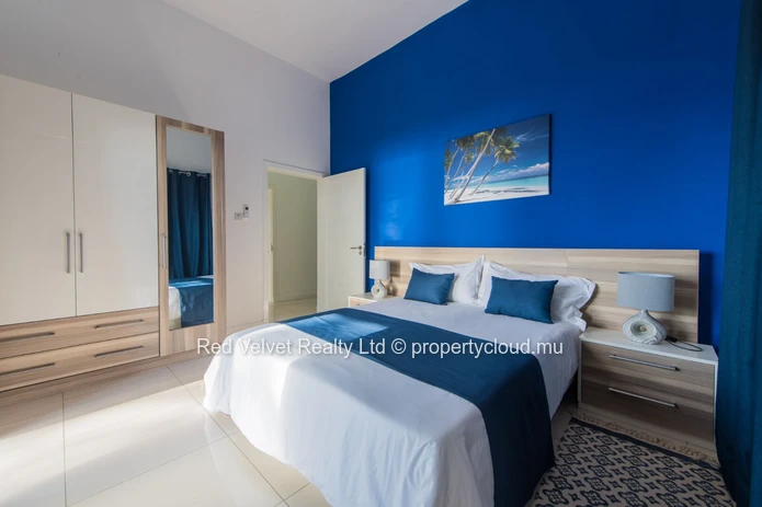 Luxury Beachfront Apartment for Rent in Flic en Flac | Ocean Views