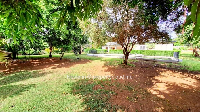 4-bedroom family home in a huge garden
