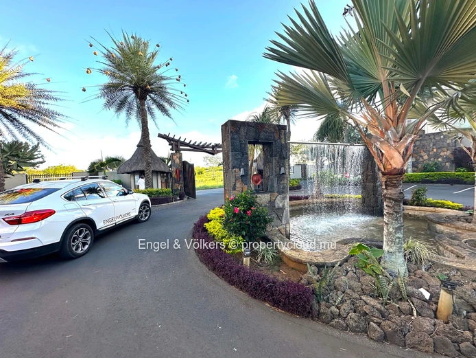 Stylish Ground Floor Living in Domaine des Alizées – Ideal for Investors & Lock-Up-and-Go