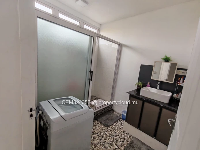Appartement meublé -équipé et neuf a louer a Vacoas-Solferino