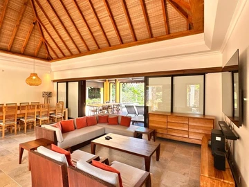 4 Bedroom Villa