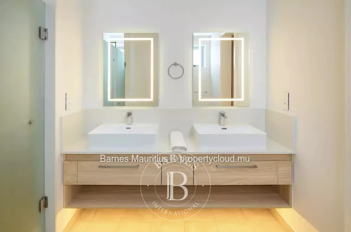 GRAND GAUBE – Penthouse les pieds dans l’eau – 3 chambres avec vue exceptionnelle