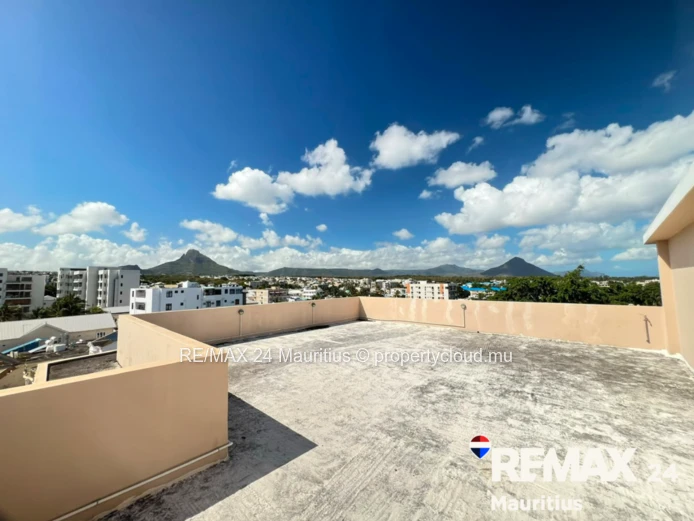 3-Bedroom Apartment with Private Rooftop Terrace | Flic en Flac