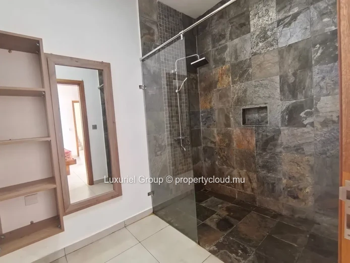 Exclusive 3 En-Suite Bedroom Villa with Landscaped Garden
